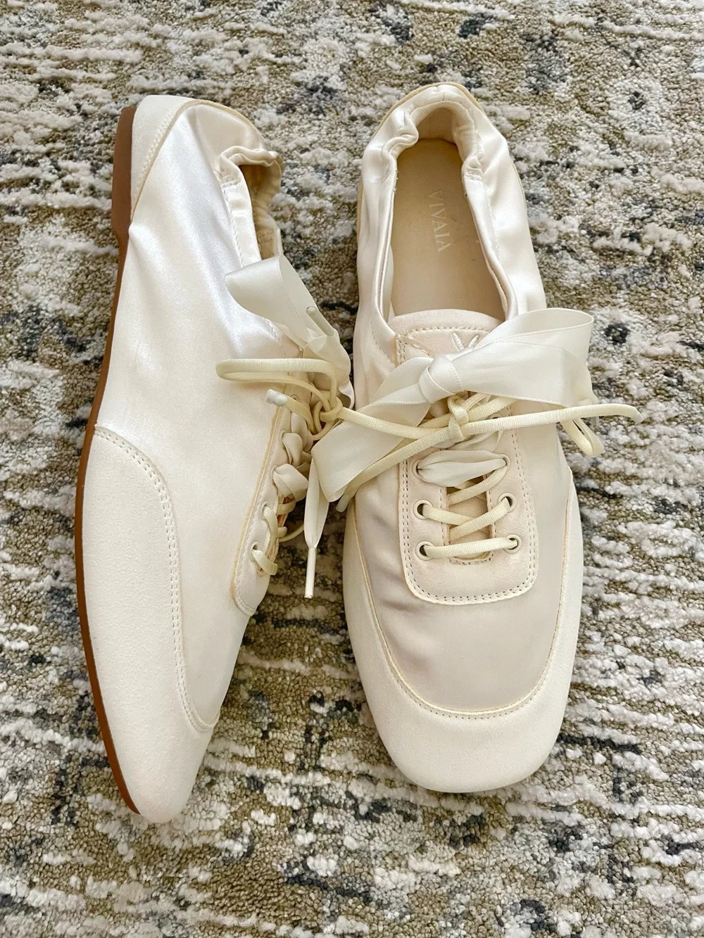 Vivaia Cristina Sneakerina Ballet Sneakers Ribbon Laces Cream